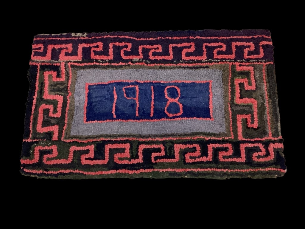 Folk Art Hooked Rug (1 of 5)
