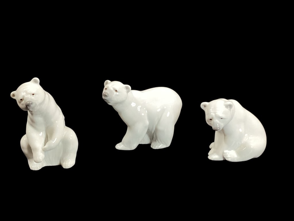 Three Lladro Polar Bears (1 of 6)