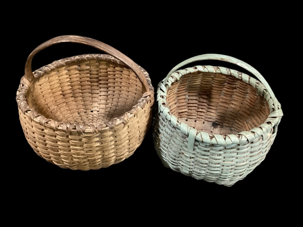 Two Country Egg Baskets (1 of 5)