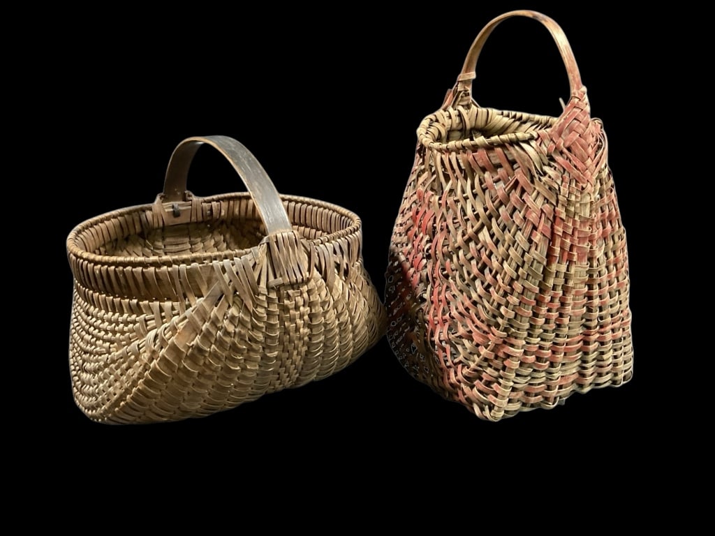 Two Woven Country Baskets (1 of 7)