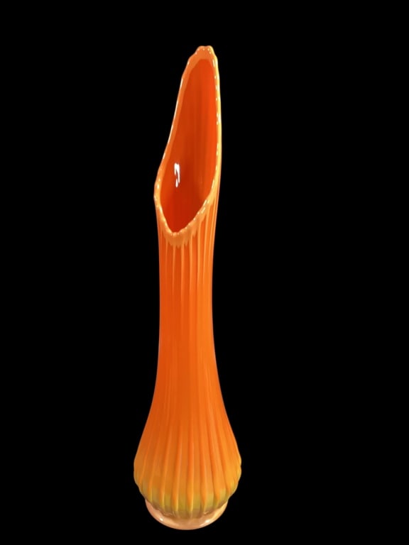 Bittersweet Swung Glass Vase (1 of 6)