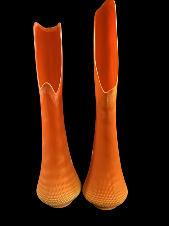 Near Pair MCM Bittersweet Swung Vases (1 of 8)