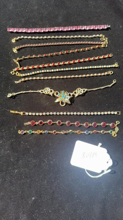 Incredible opera paste bracelet collection (1 of 4)