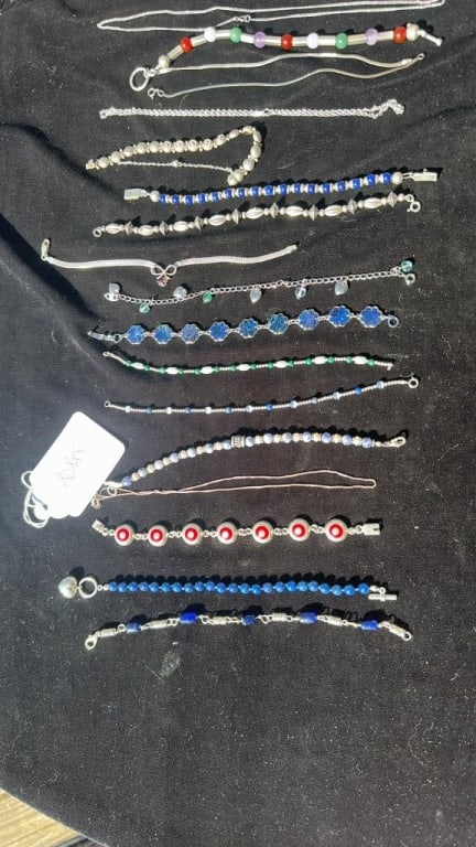 18 Silver Bracelets & Necklaces (1 of 6)