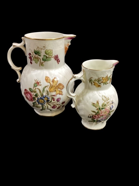 Two Royal Worcester Jugs (1 of 4)