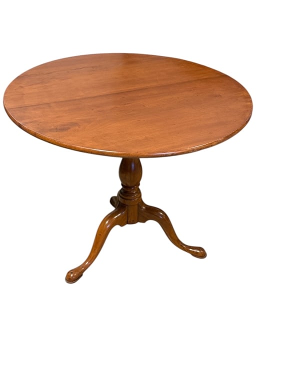 Cherry Tilt Top Tea Table (1 of 3)