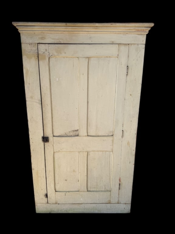 Crock Cupboard in Original Paint (1 of 4)