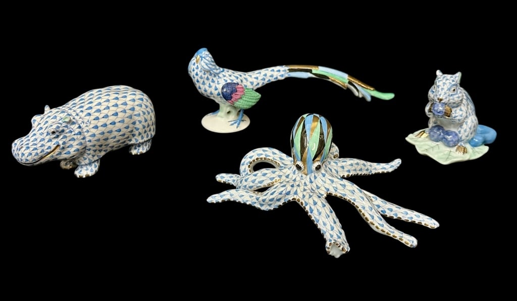 4 Herend Fishnet Animals in Blue (1 of 8)