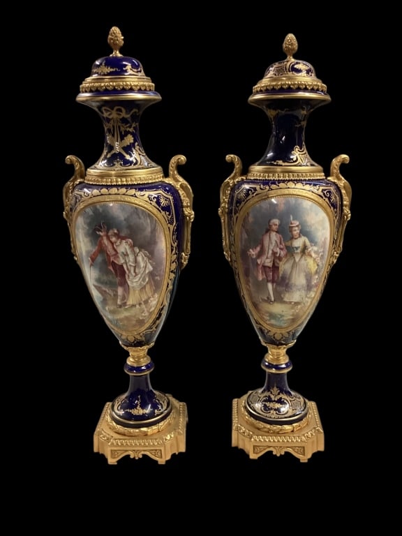 Pair French Porcelain Mantle Urns (1 of 7)