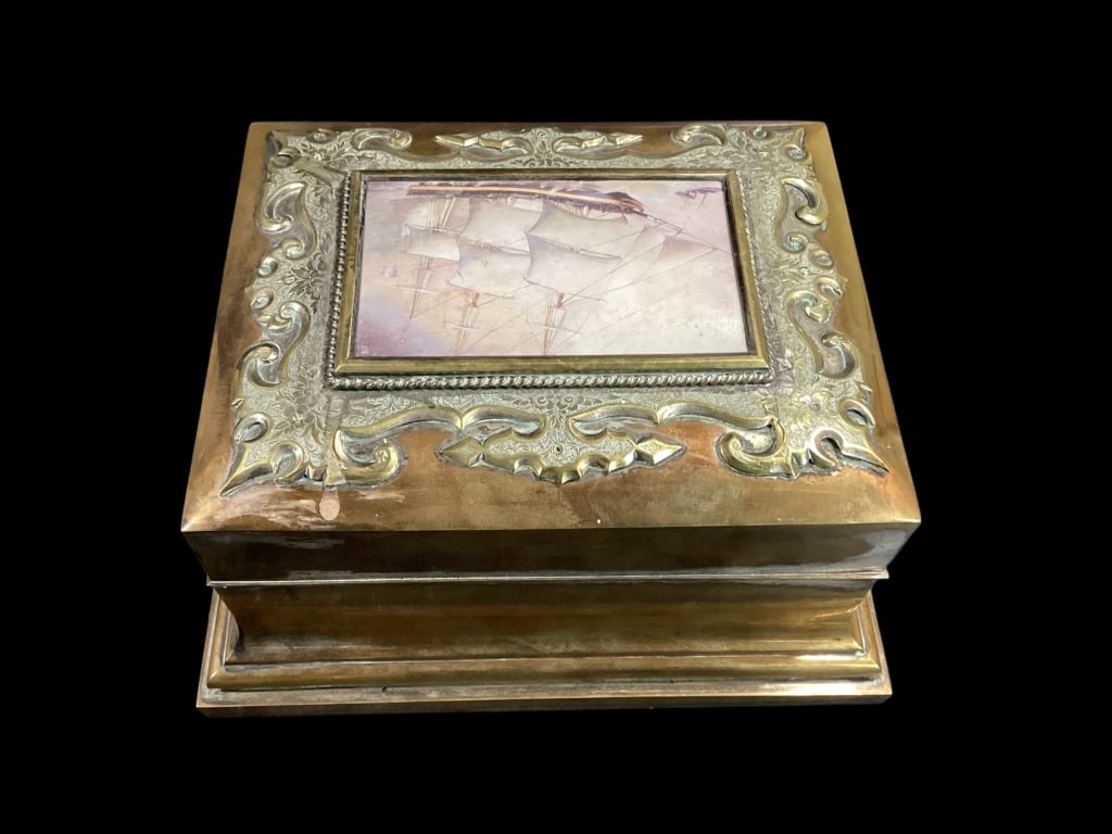 French Bronze Dore Box (1 of 6)