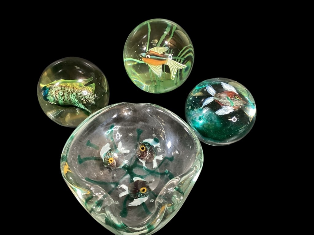 Murano Art Glass Bowl, Paperweights (1 of 8)
