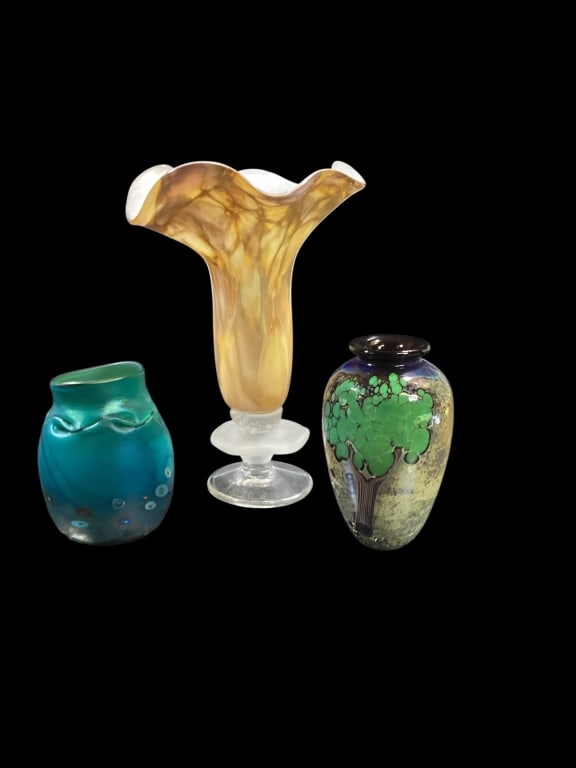 Contemporary Art Glass (1 of 8)