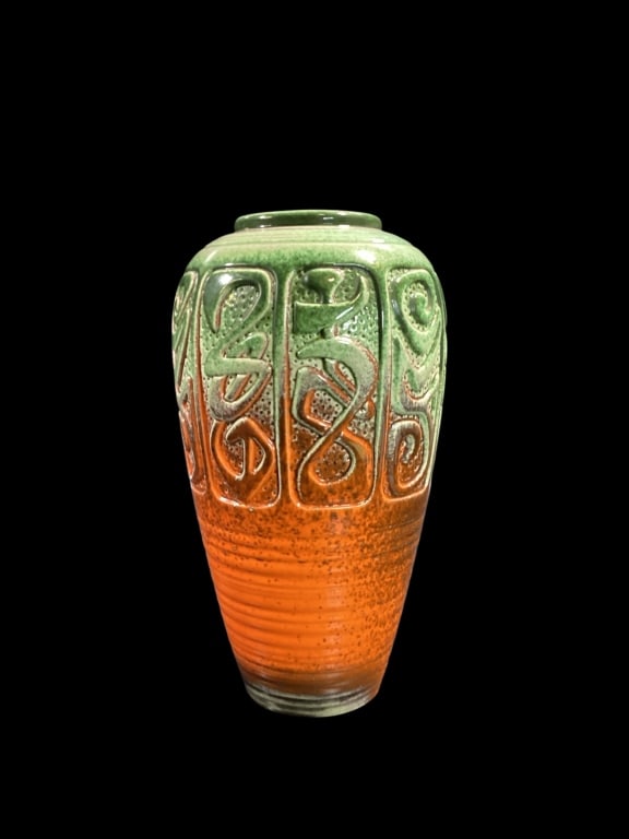 Royal Haeger Reseda Vase (1 of 4)