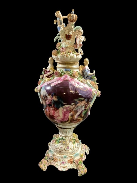 Dresden Porcelain Urn (1 of 7)