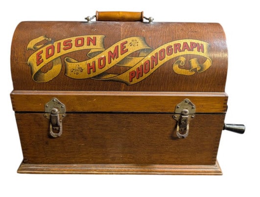 Edison Home Phonograph with Cylinders (1 of 8)