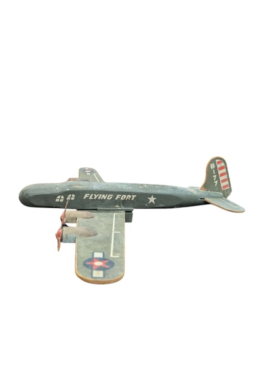 Cass Toys Wooden B-17 Bomber, 1943 (1 of 4)