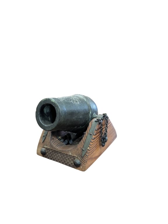 Fire Cracker Salute Cannon, 4.75-Inch: Fire cracker salute cannon made of metal and wood, measuring 4.75 inches in length and 3.5 inches in height. Features sturdy construction with chain and detailed mounting. Display or decorative collec