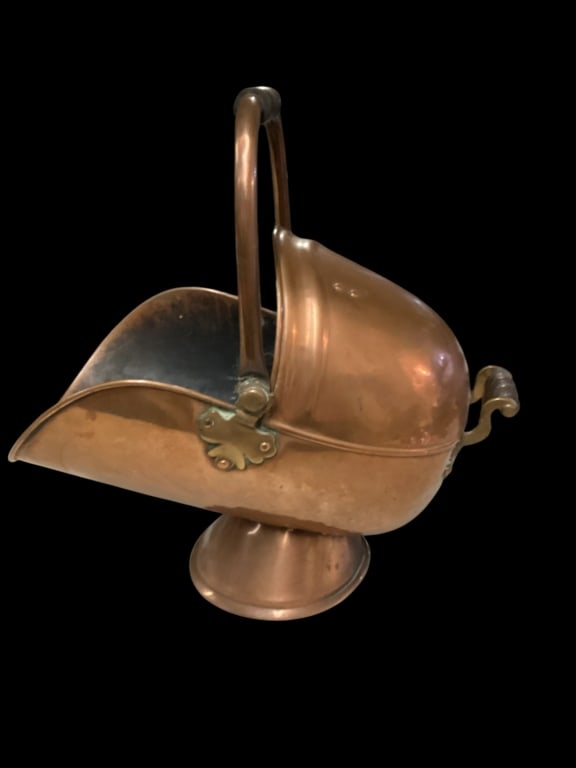 Antique Copper Helmet Coal Scuttle (1 of 5)