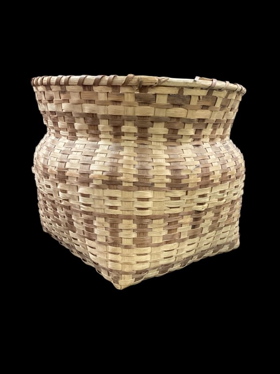 Cherokee Native American Basket (1 of 5)