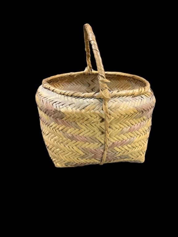 Choctaw River Cane Basket (1 of 3)