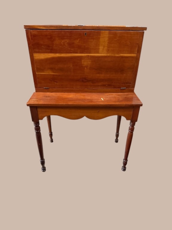 Cherry Plantation Desk with Turned Legs (1 of 3)