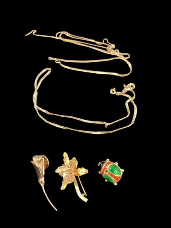 Gold Jewelry (1 of 6)