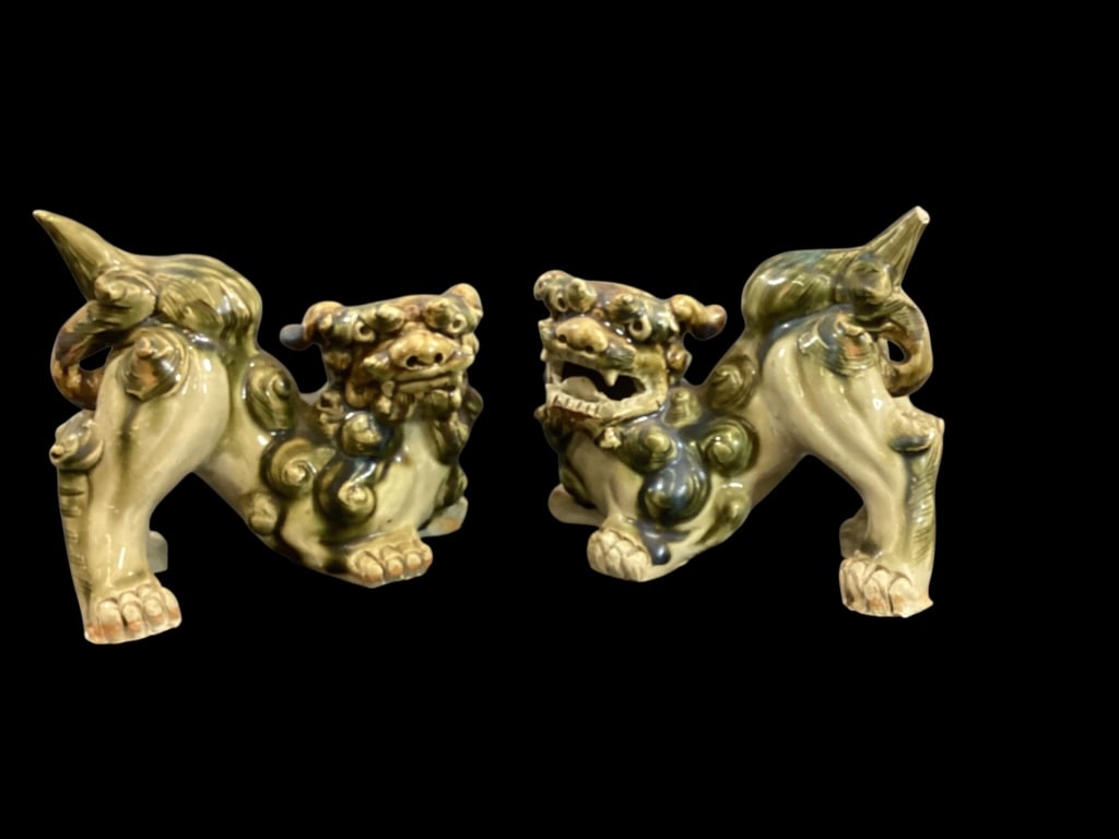 Pair of Shisa  Guardian Lions (1 of 6)