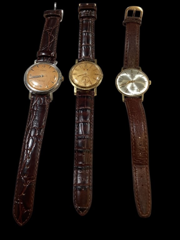 Three Vintage Gentlemens Wrist Watches (1 of 9)