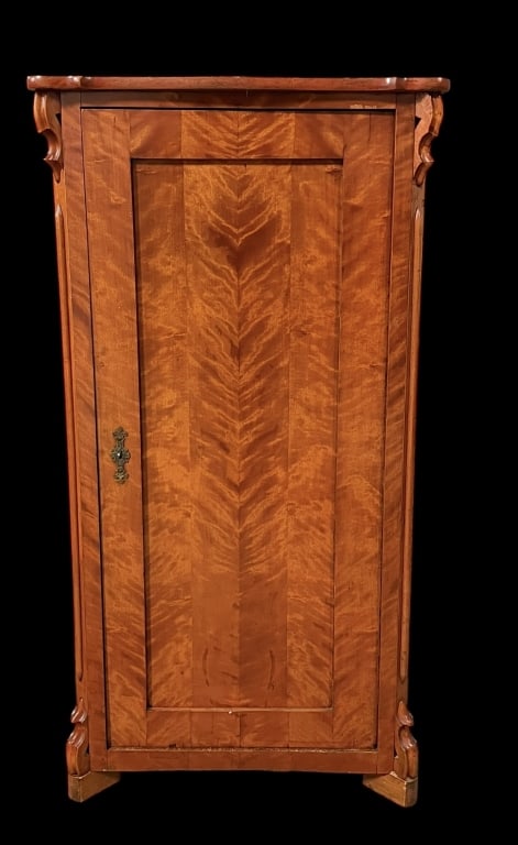 Biedermeier Style Linen Press (1 of 7)