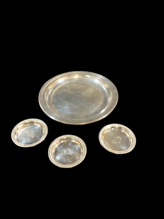 Sterling Silver plate, Trays: 8.5 inch Reed and Barton plate, 3 - 3 inch sterling trays with rope banding. 7.76 ozt approximately Line Item # 46