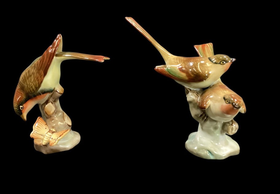 Two Herend Porcelain Birds (1 of 7)