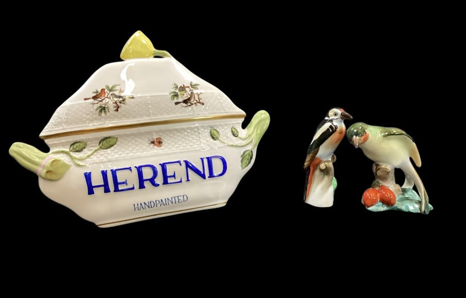 Herend Porcelain Dealer Sign, 2 Birds: Roth Childs Bird Porcelain Dealers Sign 8 inches wide with easel back. Herend Colibri hummingbird #5110, Herend 3 1/4 inch wood pecker, #5066?