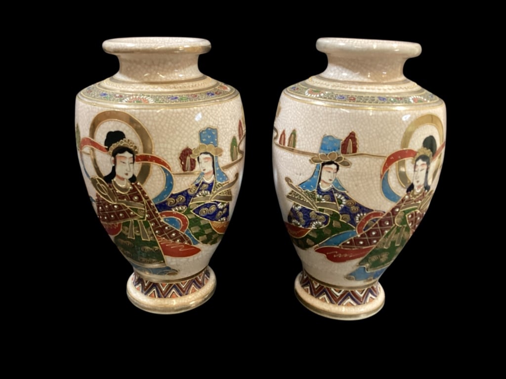 Pair Japanese Satsuma Urn Vases (1 of 4)