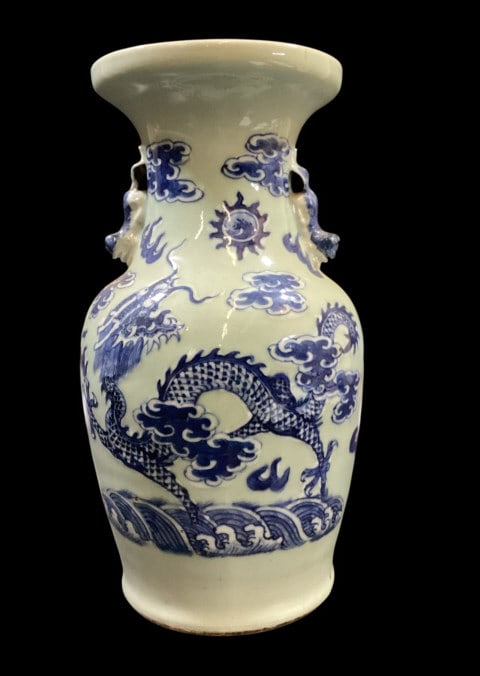 Antique Chinese Porcelain Vase (1 of 4)