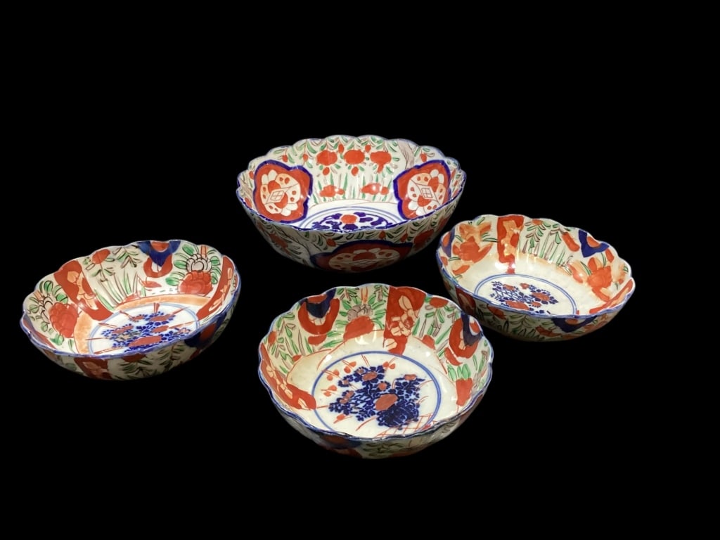Japanese Imari Porcelain (1 of 5)