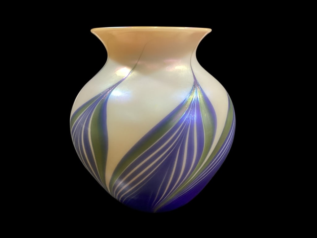 Lundburg Studios Art Glass Vase (1 of 5)