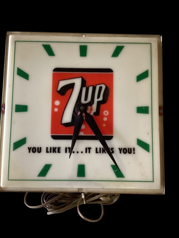 7 Up Advertising Clock - 2