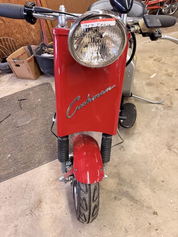 1957 Cushman Eagle Scooter - 5