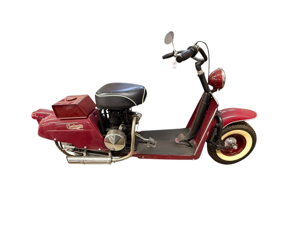 1956 Cushman Scooter (1 of 5)