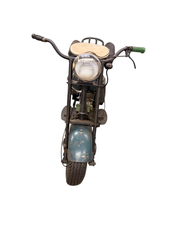 1955 Cushman Eagle Scooter - 3