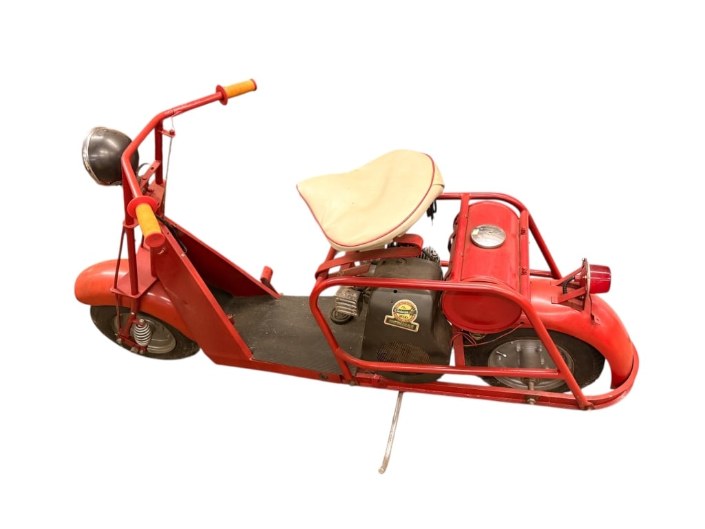 1953 Cushman Highlander Scooter (1 of 5)