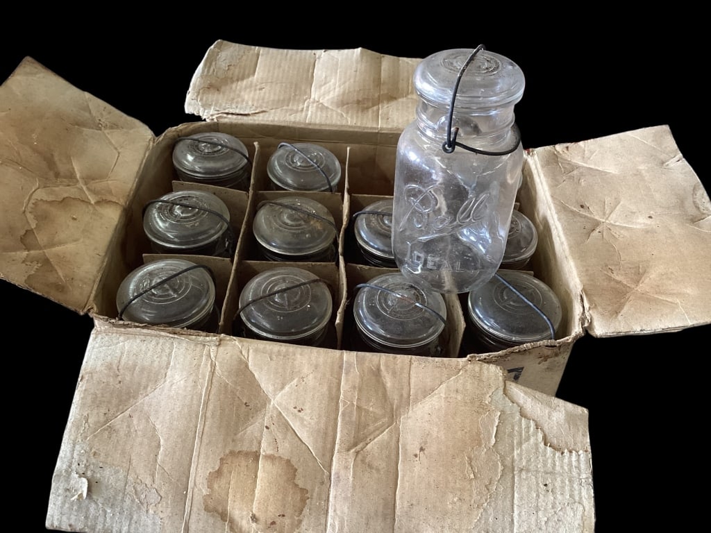 Case 12 Ball Glass Top Canning Jars (1 of 3)