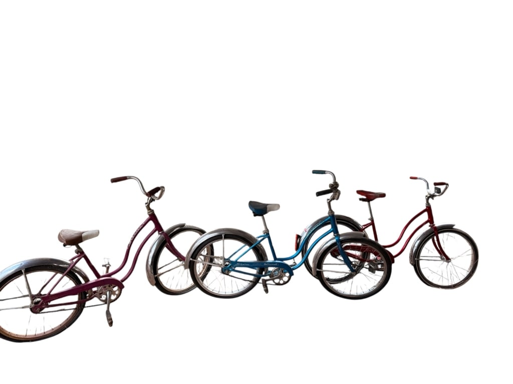 4 Vintage Schwinn Kids Bikes (1 of 5)