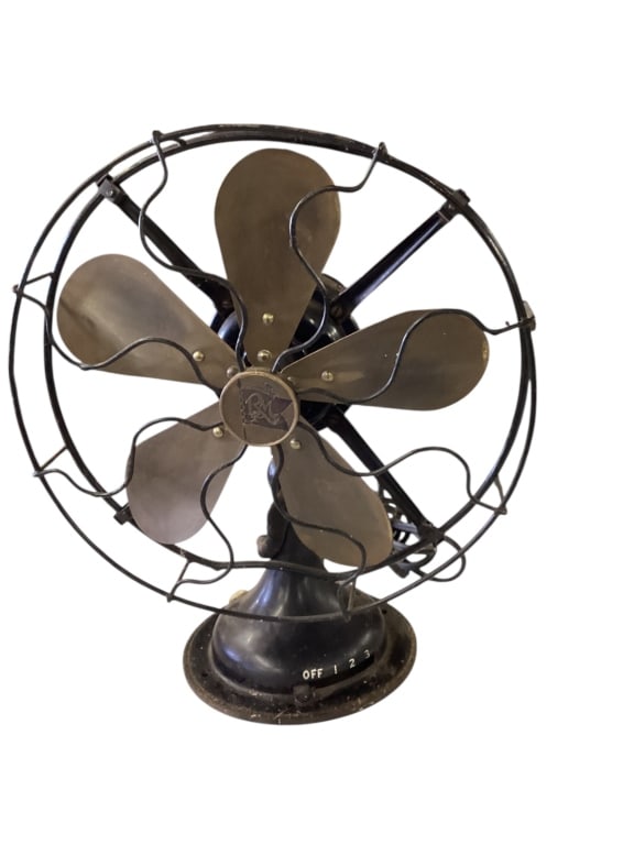 Robbins and Myerss Electric Fan: 5 blade vintage fan, model #3610 black industrial base