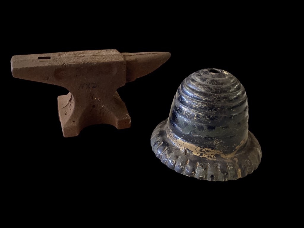 Miniature Anvil, Bee Hive String Holder - 2
