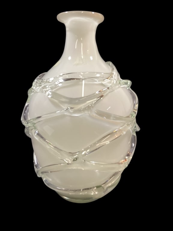 Art Glass Vase (1 of 4)