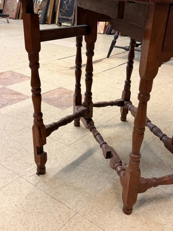 Jacobeab Style Gate Leg Drop Leaf - 5