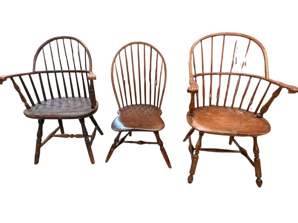 3 Antique Hoop Back Windsors: All Early 19th C, Left, Shaped seat, through tenon legs, arm ends have been patched, original surface Center, shaped seat, 1 broken Spindle, through tenon legs, low Right, original surface, through