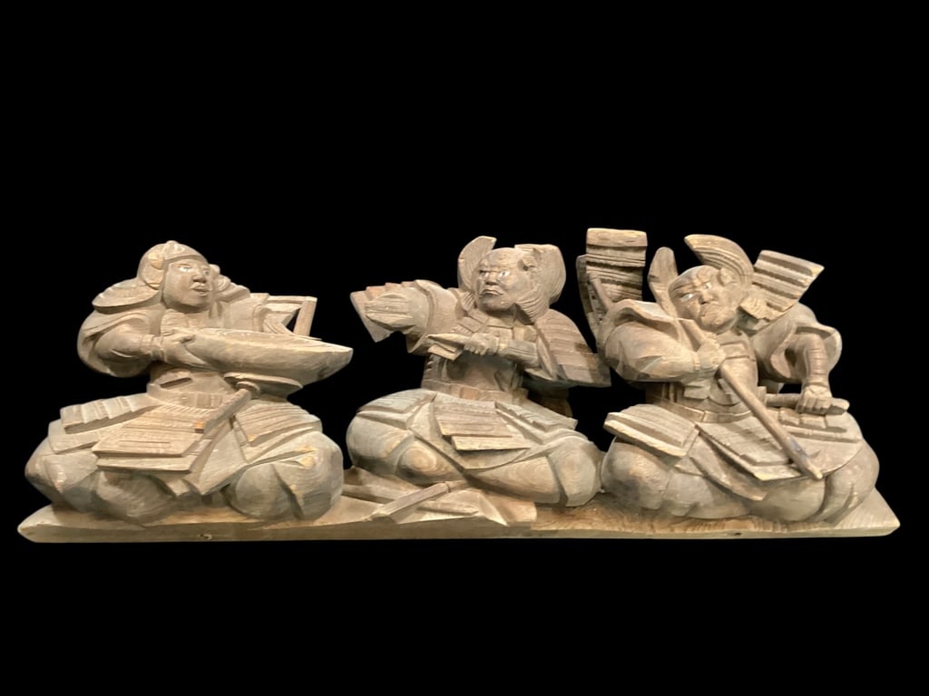 Japanese Carved Figural Transom (1 of 6)