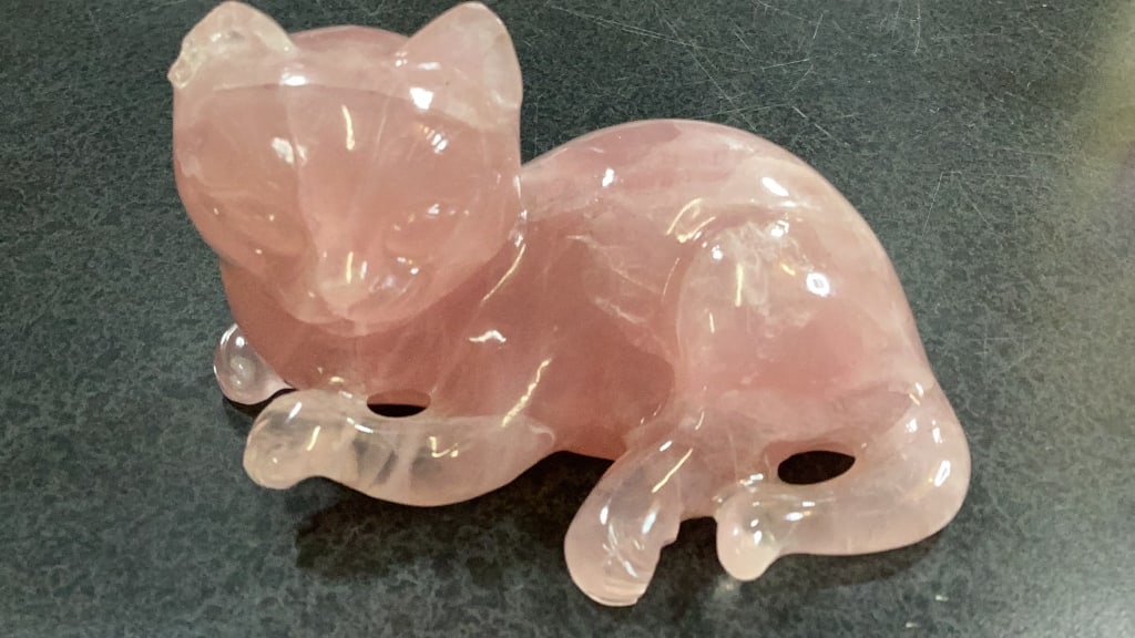 Rose Quartz and Jade Carved Articles - 6